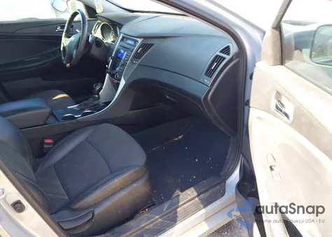 2013 Hyundai Sonata Se z USA, uszkodzony, nr VIN 5NPEC4AC7DH715167